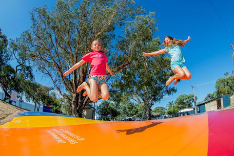 Discovery Parks - Lake Bonney - Kingaroy Accommodation 35