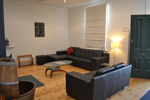 Tin House In Tanunda - Kingaroy Accommodation 2