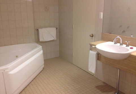 Comfort Hotel Adelaide Meridien - Kingaroy Accommodation 13