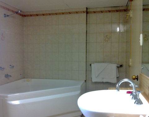 Comfort Hotel Adelaide Meridien - Kingaroy Accommodation 16