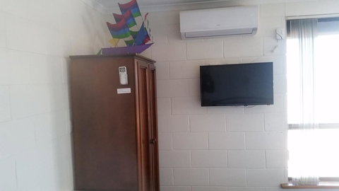 Wallaroo Sunset Home - Kingaroy Accommodation 20