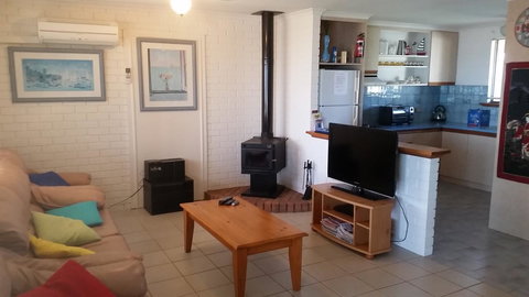 Wallaroo Sunset Home - Kingaroy Accommodation 23