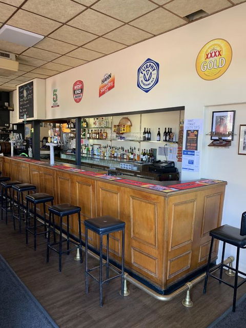 Commercial Hotel Morgan - Kingaroy Accommodation 2