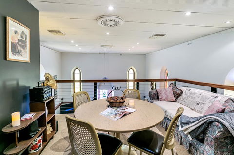 \'THE CHURCH\' Guest Home, Gawler Barossa Region - Kingaroy Accommodation 8