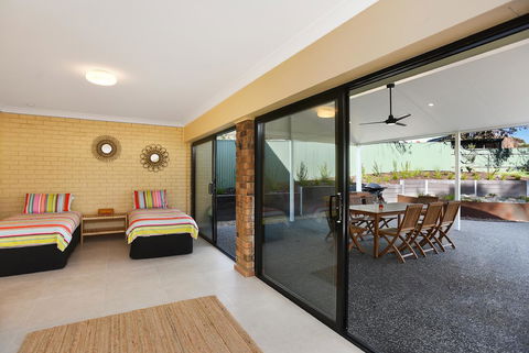 Port Of Call - Port Willunga - C21 SouthCoast Holidays - Kingaroy Accommodation 22