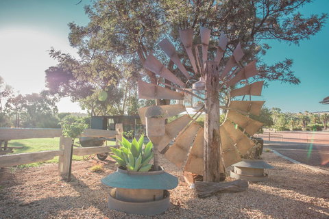 Seppelts View Cabins - Kingaroy Accommodation 11