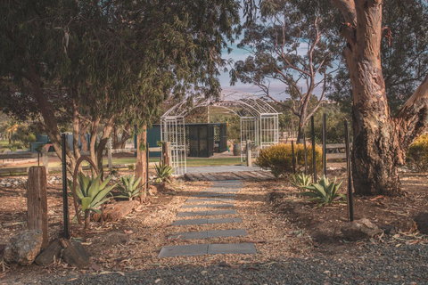 Seppelts View Cabins - Kingaroy Accommodation 9