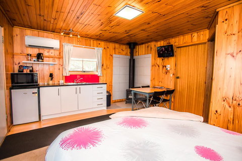 Seppelts View Cabins - Kingaroy Accommodation 32