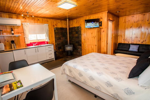 Seppelts View Cabins - Kingaroy Accommodation 39