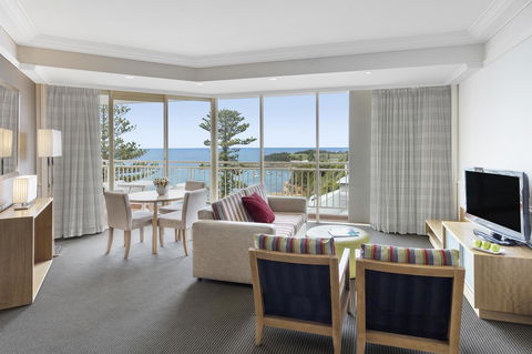 Crowne Plaza Terrigal Pacific, An IHG Hotel - Kingaroy Accommodation 44