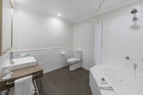 Crowne Plaza Terrigal Pacific, An IHG Hotel - Kingaroy Accommodation 32