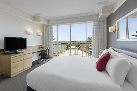 Crowne Plaza Terrigal Pacific, An IHG Hotel - Kingaroy Accommodation 30
