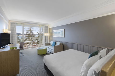 Crowne Plaza Terrigal Pacific, An IHG Hotel - Kingaroy Accommodation 7