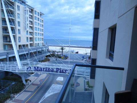 Lights Landing Apartments - Kingaroy Accommodation 13