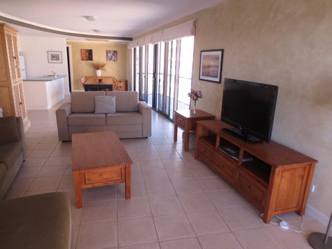 Lights Landing Apartments - Kingaroy Accommodation 18