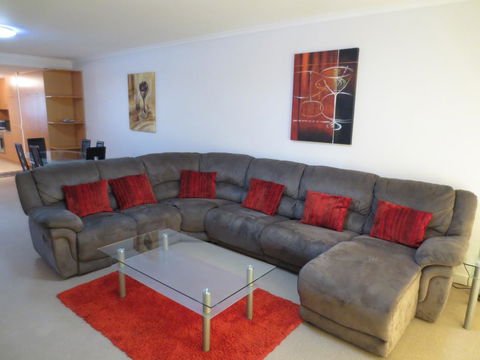 Lights Landing Apartments - Kingaroy Accommodation 23