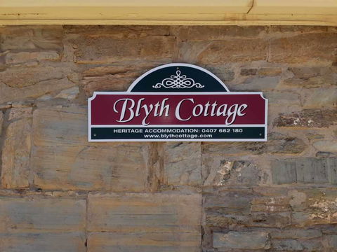 Blyth Cottage Burra - Kingaroy Accommodation 3