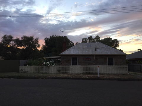 Blyth Cottage Burra - Kingaroy Accommodation 36
