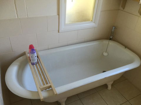 Blyth Cottage Burra - Kingaroy Accommodation 14
