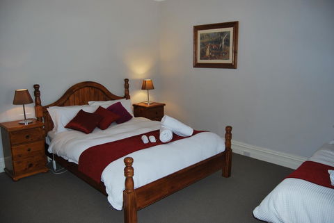 Jacaranda Cottage - Kingaroy Accommodation 7