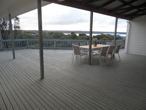 White Sands Holiday Retreat - Kingaroy Accommodation 14