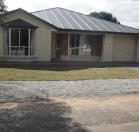 White Sands Retreat - Kingaroy Accommodation