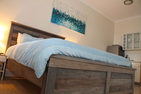Smugglers Inn Studio Apartments - Kingaroy Accommodation 9