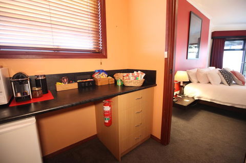 Wine And Roses Bed And Breakfast - Kingaroy Accommodation 32