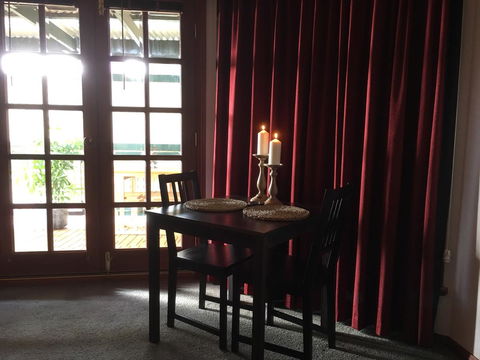 Wine And Roses Bed And Breakfast - Kingaroy Accommodation 33