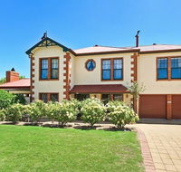 Wine and Roses Bed and Breakfast - Kingaroy Accommodation