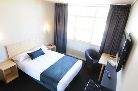 Mansfield Park Hotel - Kingaroy Accommodation 13