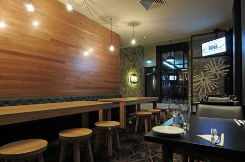 Mansfield Park Hotel - Kingaroy Accommodation 5