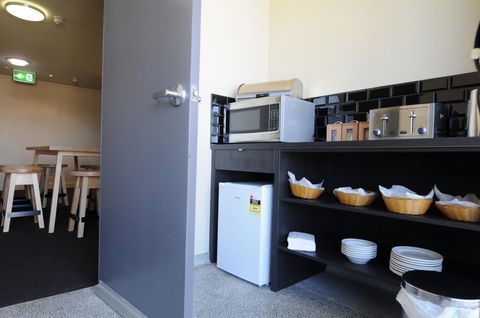 Mansfield Park Hotel - Kingaroy Accommodation 6