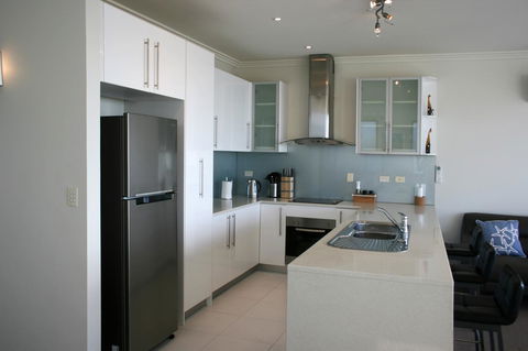 Penneshaw Oceanview Apartments - Kingaroy Accommodation 5