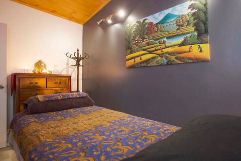 Hahndorf House B&B - Kingaroy Accommodation 11
