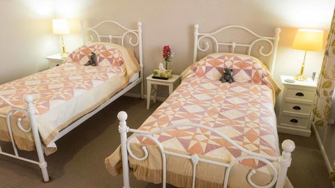 Rezare House Bed & Breakfast - Kingaroy Accommodation 7