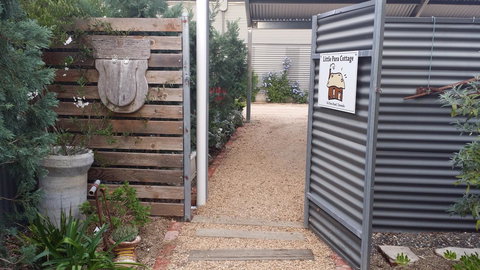 Little Para Cottage Tanunda - Kingaroy Accommodation 17