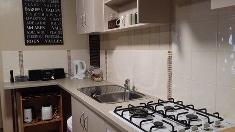 Little Para Cottage Tanunda - Kingaroy Accommodation 7