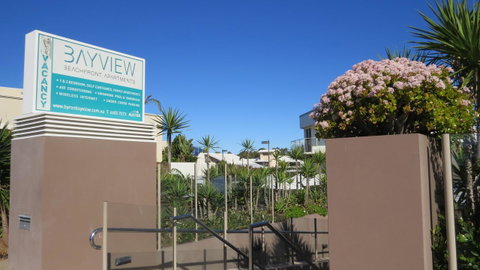 Bayview Beachfront Apartments, In Town Right On The Beach - Kingaroy Accommodation 16