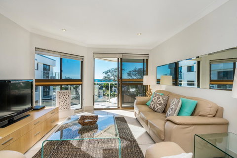 Bayview Beachfront Apartments, In Town Right On The Beach - Kingaroy Accommodation 38