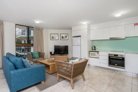 Bayview Beachfront Apartments, In Town Right On The Beach - Kingaroy Accommodation 40