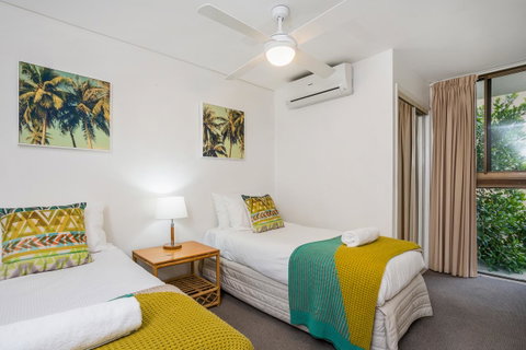 Bayview Beachfront Apartments, In Town Right On The Beach - Kingaroy Accommodation 34