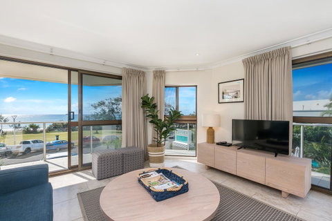 Bayview Beachfront Apartments, In Town Right On The Beach - Kingaroy Accommodation 36