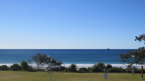 Bayview Beachfront Apartments, In Town Right On The Beach - Kingaroy Accommodation 28