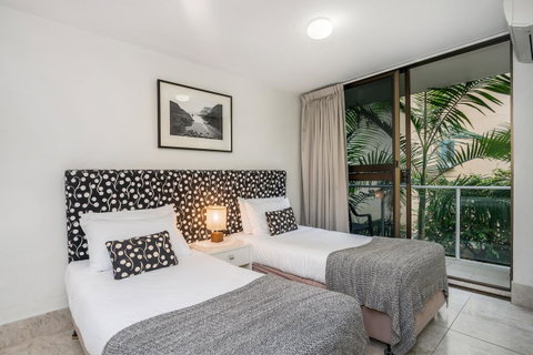 Bayview Beachfront Apartments, In Town Right On The Beach - Kingaroy Accommodation 39