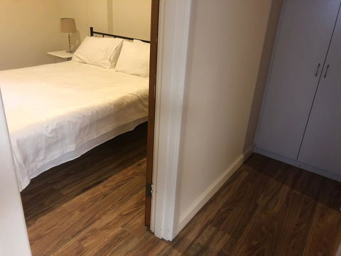 Kingscote Central - Kingaroy Accommodation 5