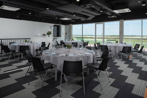 Rydges Pit Lane - Kingaroy Accommodation 14