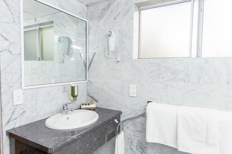 Bathurst Motor Inn - Kingaroy Accommodation 20