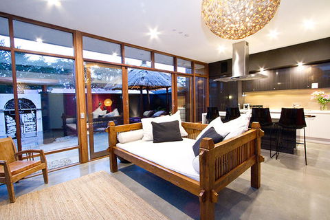 Sticky Rice Villas - Kingaroy Accommodation 11