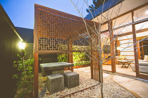 Sticky Rice Villas - Kingaroy Accommodation 9